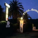Castel Garoupe מלון 3*