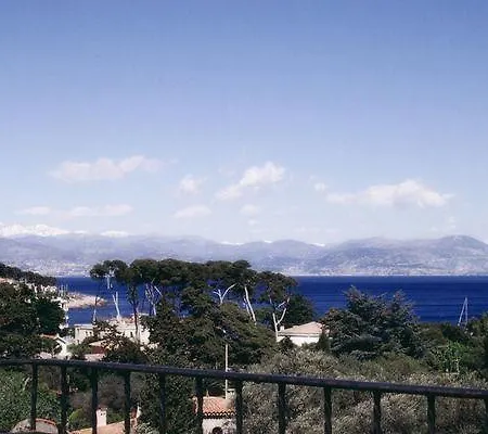 Castel Garoupe ホテル