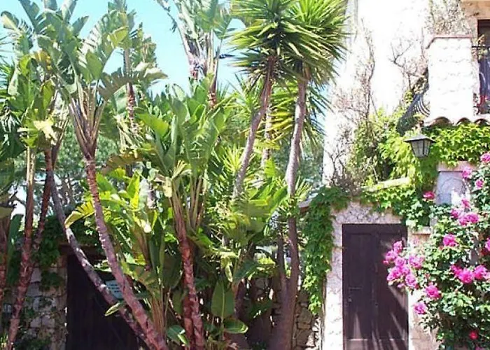 Castel Garoupe Hotel Antibes