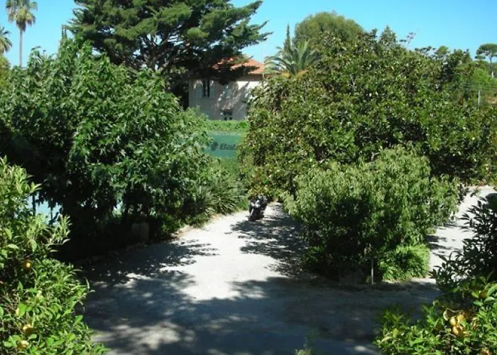 Castel Garoupe 3* Antibes