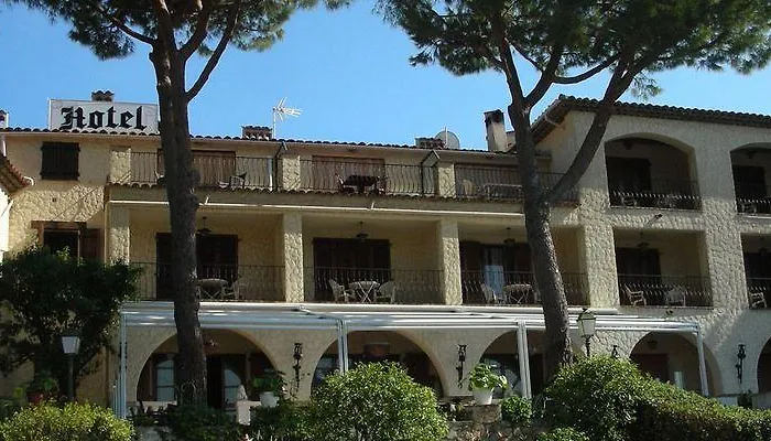 Castel Garoupe Hotel 3*