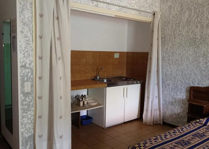 Castel Garoupe Отель 3*